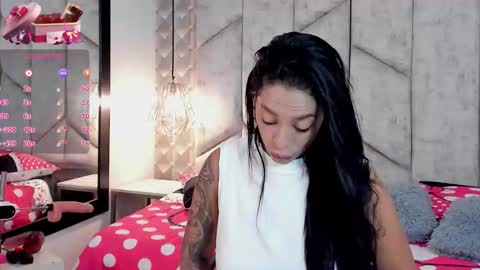 Nicolle Ruselle   Hello my lovely  schedule for great fun from  630 am and end 800 pm Colombian time I wait for you online show from 1, 11, 2025