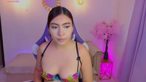 Maya Vexx online show from 22, 5, 2026