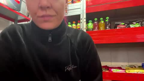 Snapshot of mayaweissx chatting on 4, 11, 2025 MayaWeissX online show from 4, 11, 2025