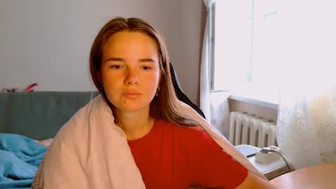 Snapshot of maybloom_ chatting on 16, 6, 2026 maybloom_ online show from 16, 6, 2026