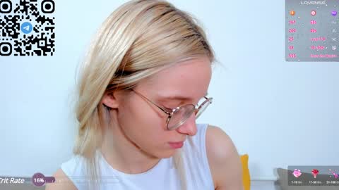 Snapshot of maydaguy chatting on 2, 2, 2025 Megan online show from 2, 2, 2025