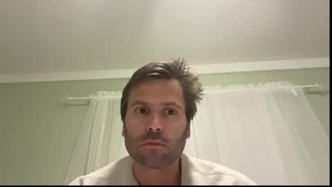 Snapshot of mbnc chatting on 8, 4, 2026 lol online show from 8, 4, 2026