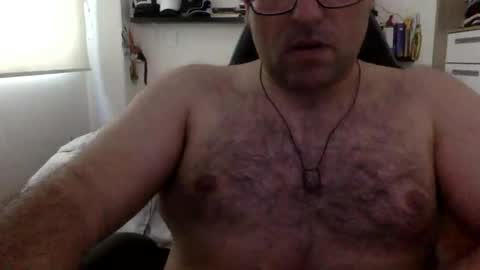 Snapshot of mbotve chatting on 8, 4, 2026 VzlaMan online show from 8, 4, 2026