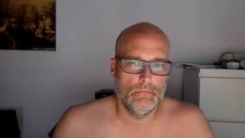 Snapshot of mcinside chatting on 2, 8, 2026 mcinside online show from 2, 8, 2026