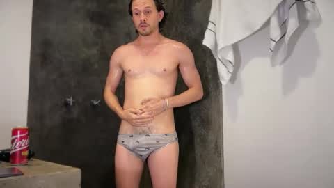 Snapshot of mcklister69 chatting on 14, 4, 2026 mcklister online show from 14, 4, 2026