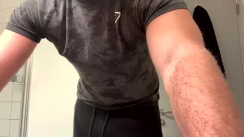 Snapshot of mcr8080 chatting on 31, 12, 2024 mcr8080 online show from 31, 12, 2024