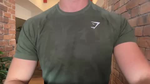 Snapshot of mcr8080 chatting on 10, 9, 2025 mcr8080 online show from 10, 9, 2025