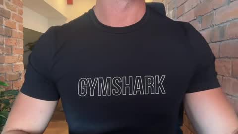 Snapshot of mcr8080 chatting on 25, 10, 2025 mcr8080 online show from 25, 10, 2025