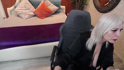 meamandax online show from 21, 1, 2025