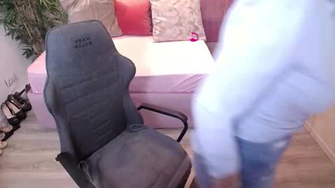 Snapshot of meamandax chatting on 8, 2, 2026 meamandax online show from 8, 2, 2026