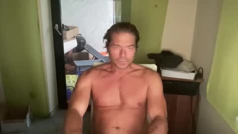 Snapshot of medeinoe chatting on 9, 9, 2025 medeinoe online show from 9, 9, 2025