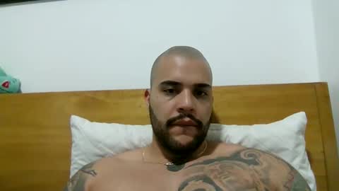 Snapshot of medellindrak chatting on 15, 2, 2025 filippoae online show from 15, 2, 2025