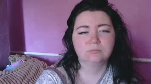 Snapshot of medjik_lool chatting on 28, 4, 2026 Oltereodora-lima online show from 28, 4, 2026