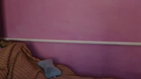 Snapshot of medjik_lool chatting on 5, 7, 2026 Oltereodora-lima online show from 5, 7, 2026