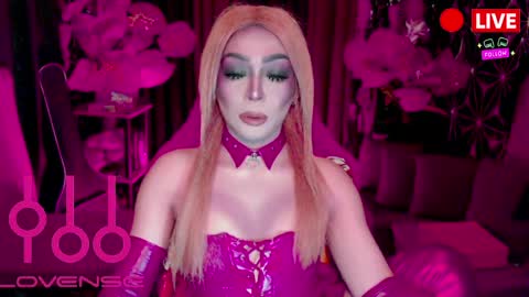 THE QUEEN ALPHA   Queen Medusa Prey online show from 17, 4, 2026