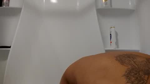 MegamanXXX online show from 17, 10, 2025