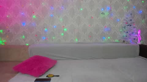Helena Tuman online show from 26, 12, 2024