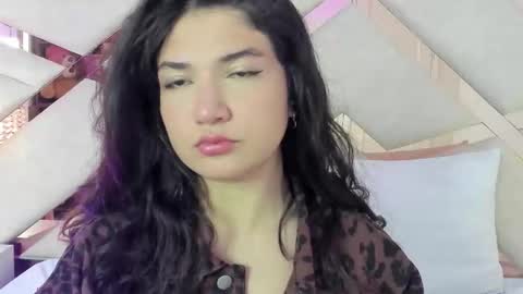     online show from 21, 10, 2025