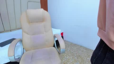 Megan online show from 10, 3, 2026