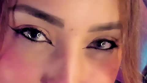    online show from 8, 3, 2025