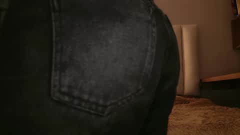     online show from 19, 12, 2025