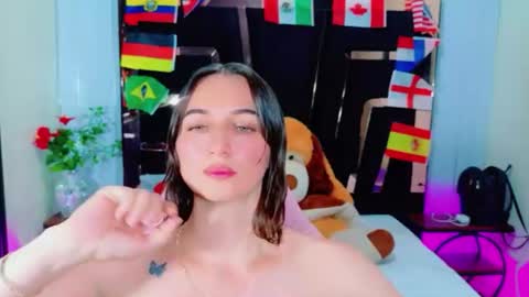 Snapshot of megan_rai chatting on 14, 7, 2026 Megan online show from 14, 7, 2026