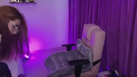 Snapshot of megan_ricci chatting on 14, 1, 2025                 Laura                 online show from 14, 1, 2025