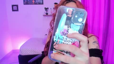 Snapshot of megan_ricci chatting on 4, 2, 2025                 Laura                 online show from 4, 2, 2025