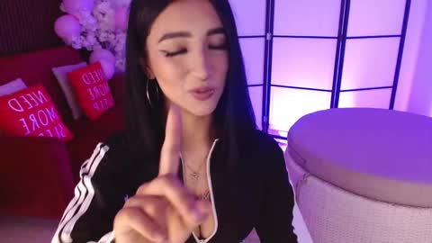 Snapshot of megan_saint chatting on 3, 3, 2026 megan_saint online show from 3, 3, 2026