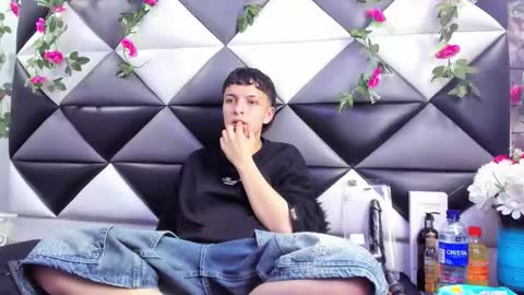 megan_thompsonn_ online show from 18, 10, 2025