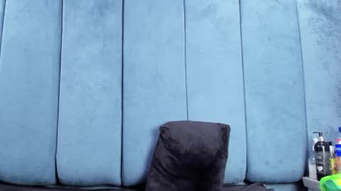 megan_thompsonn_ online show from 17, 4, 2026