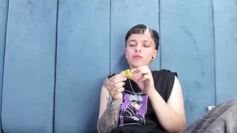 megan_thompsonn_ online show from 28, 5, 2026