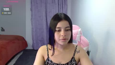 Snapshot of megan_ve chatting on 22, 10, 2025 Carolina online show from 22, 10, 2025