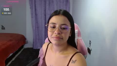 Snapshot of megan_ve chatting on 23, 10, 2025 Carolina online show from 23, 10, 2025