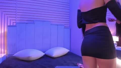 Jazmin  online show from 12, 3, 2025