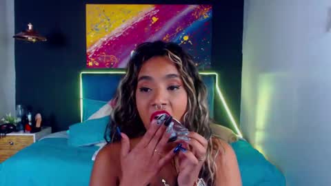 M E G A N   online show from 31, 1, 2025