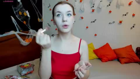 Snapshot of megancat333 chatting on 11, 11, 2025 megancat333 online show from 11, 11, 2025