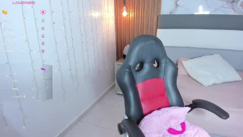 Megan  online show from 12, 4, 2026