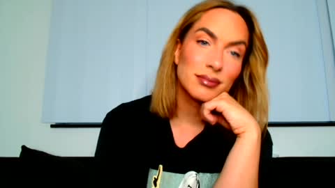Megan Cox online show from 9, 8, 2026