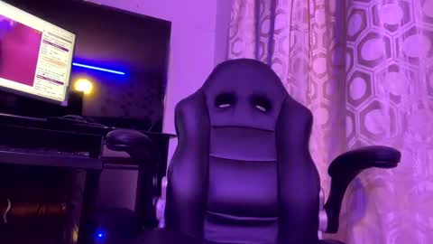 meganfox online show from 23, 1, 2025