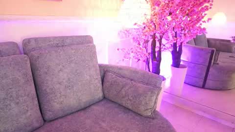 Megan Lowell online show from 5, 3, 2026