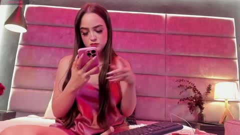 meganmonroee_ online show from 6, 4, 2026