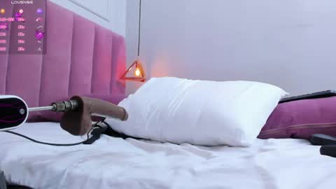 Megan  online show from 16, 5, 2026