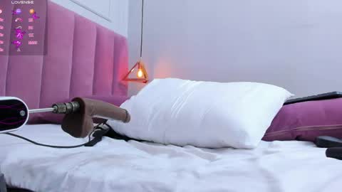 Megan  online show from 16, 5, 2026