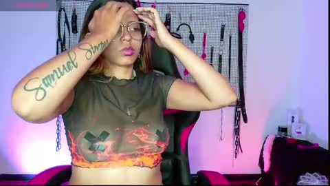 Snapshot of meggan_greey chatting on 14, 12, 2024 Your best slave online show from 14, 12, 2024