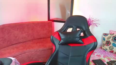 Snapshot of meggan_greey chatting on 6, 8, 2026 Your best slave online show from 6, 8, 2026