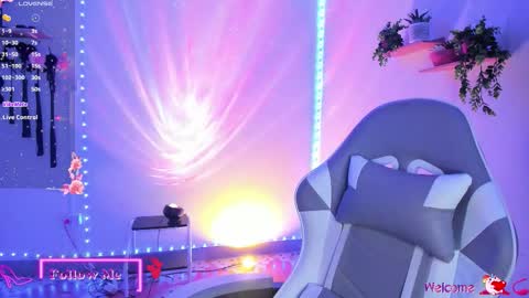 Snapshot of meggan_millerr chatting on 11, 11, 2025 online show from 11, 11, 2025