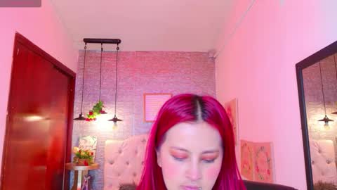 Snapshot of meghan_nill chatting on 6, 11, 2025 Meghan online show from 6, 11, 2025