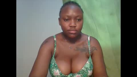 Snapshot of meghan_spice chatting on 22, 9, 2025 meghan_spice online show from 22, 9, 2025