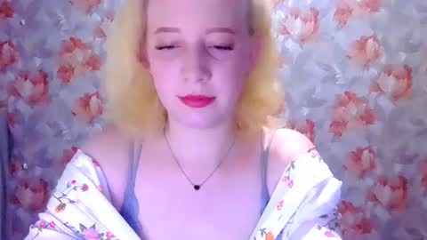 Snapshot of mel_mellie chatting on 22, 6, 2026 Mel Mellie online show from 22, 6, 2026